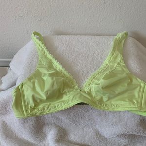 Gap bralette.